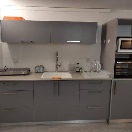 יחידת אירוח חדשה ומקסימה בכרמיאל Apartment Luaran gambar